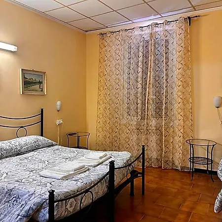 Fiorita فندق